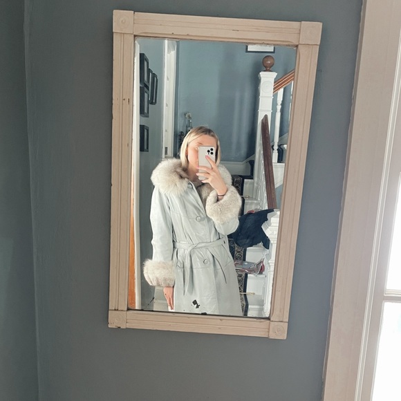 Gorgeous vintage leather and fur coat trench - Picture 16 of 16